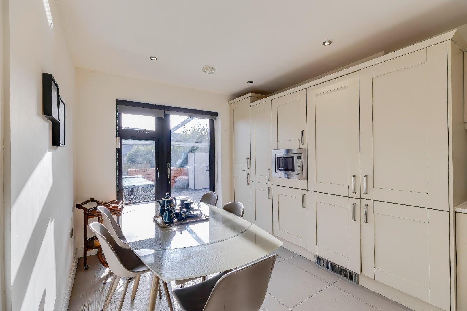 Apartment 1, Pen Y Garth Mansions, 2 Stanwell Road, Penarth, CF64 3EA